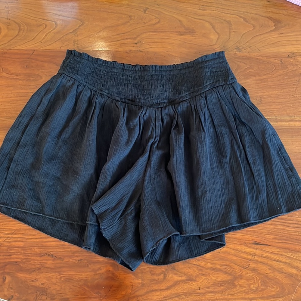 Aerie Black Pull on Shorts - Picture 8 of 11